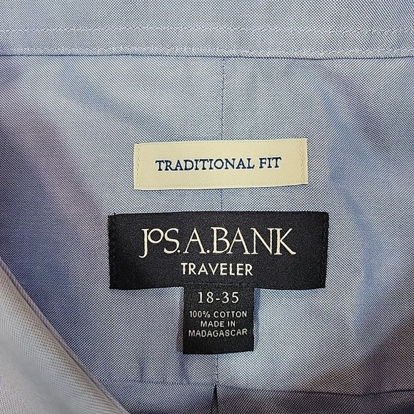 Jos A Bank Traveler Dress Shirt 18 - 35 Traditional Fit Stretch Blue Long Sleeve - Picture 2 of 8